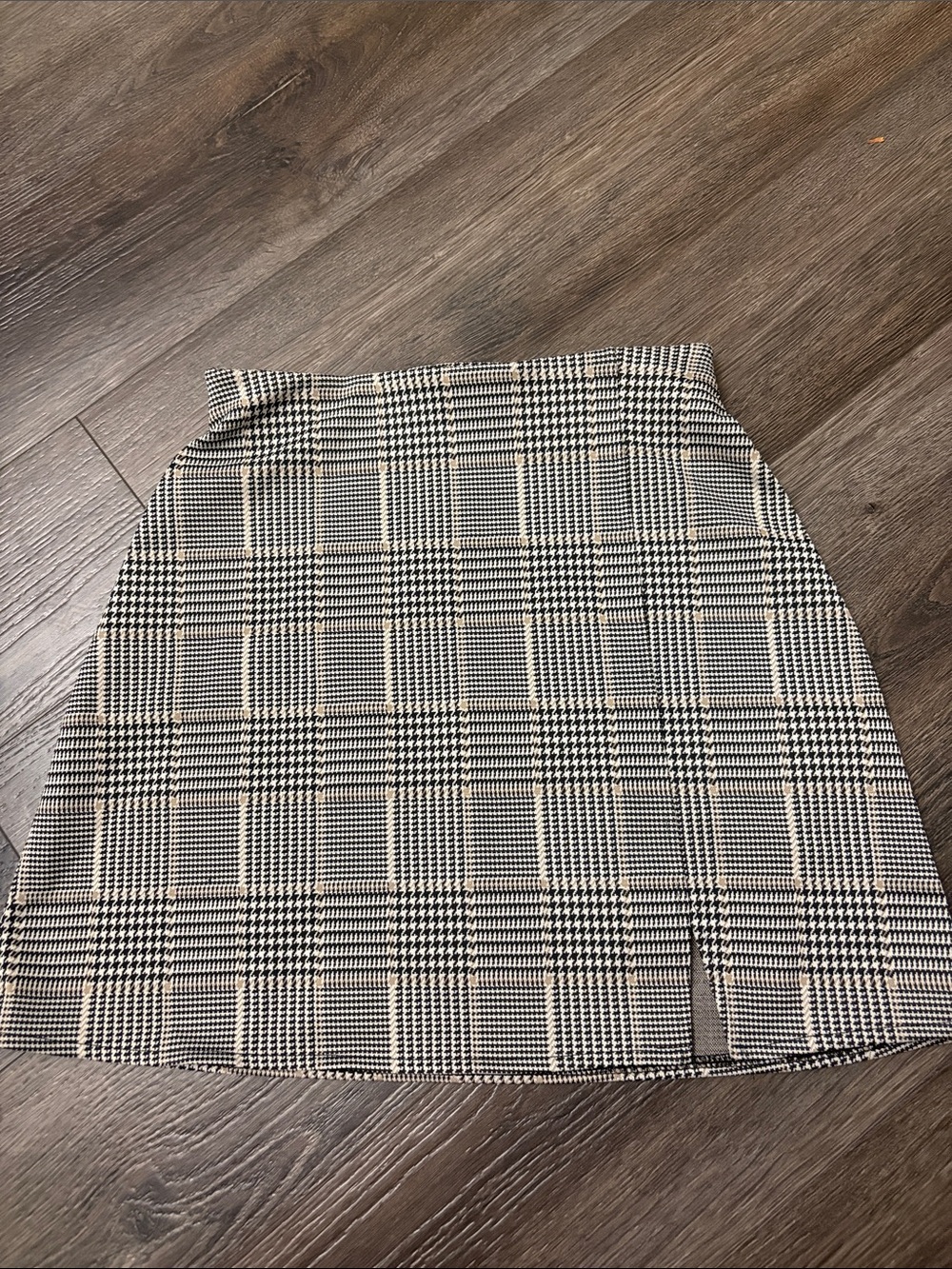 H&M Black and Cream Plaid Mini Skirt